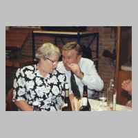 080-2191 10. Treffen vom 1.-3. September 1995 in Loehne - Schwester und Bruder.JPG